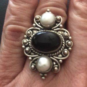 Sterling Silver Ring sz. 6 w Pearls and Onyx